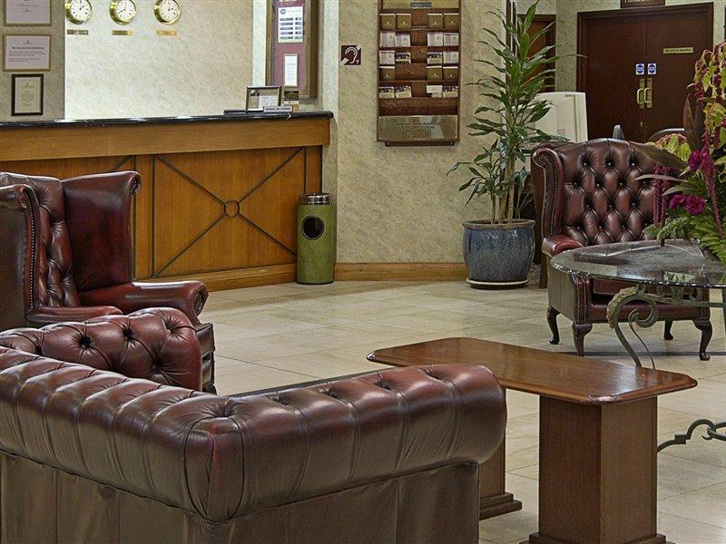 Copthorne Effingham Gatwick Hotel Esterno foto
