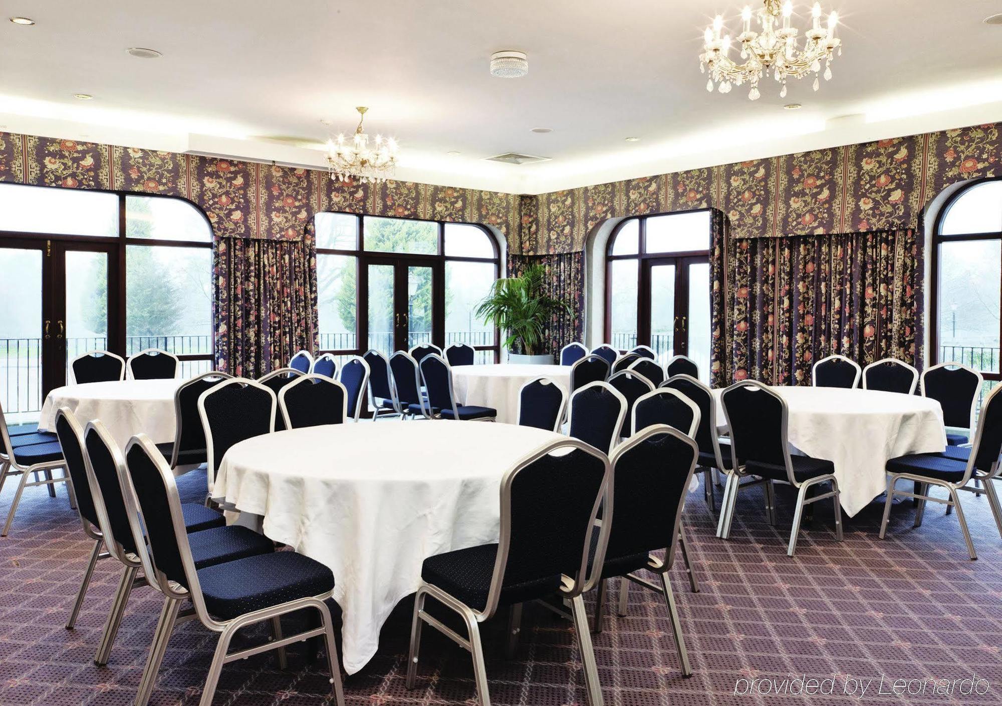 Copthorne Effingham Gatwick Hotel Affari foto