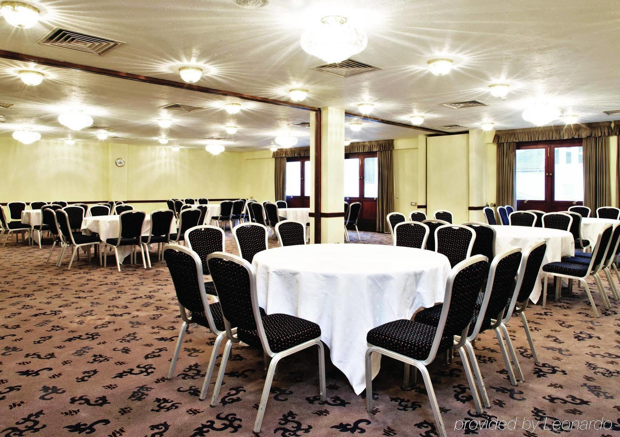 Copthorne Effingham Gatwick Hotel Affari foto