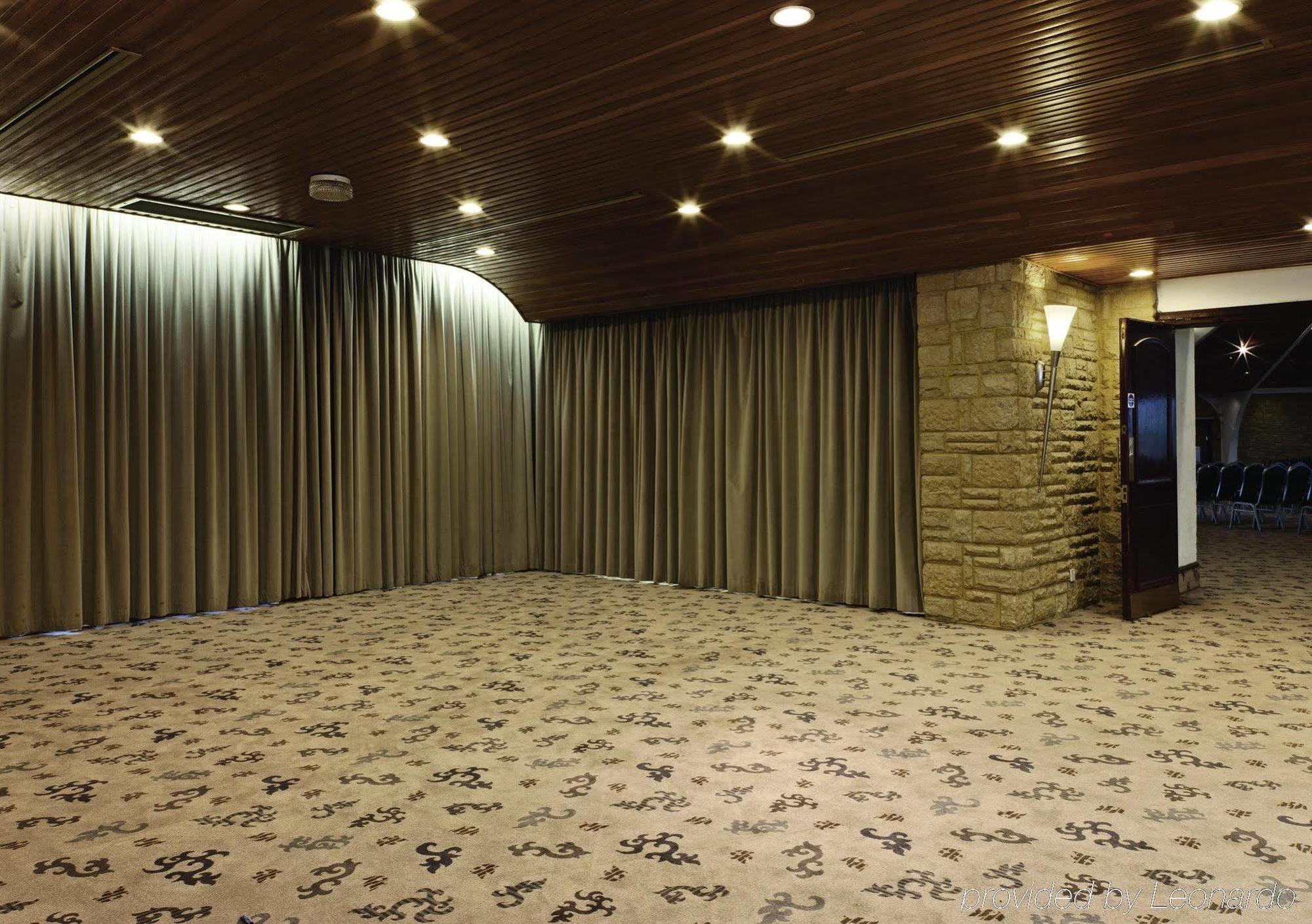Copthorne Effingham Gatwick Hotel Interno foto