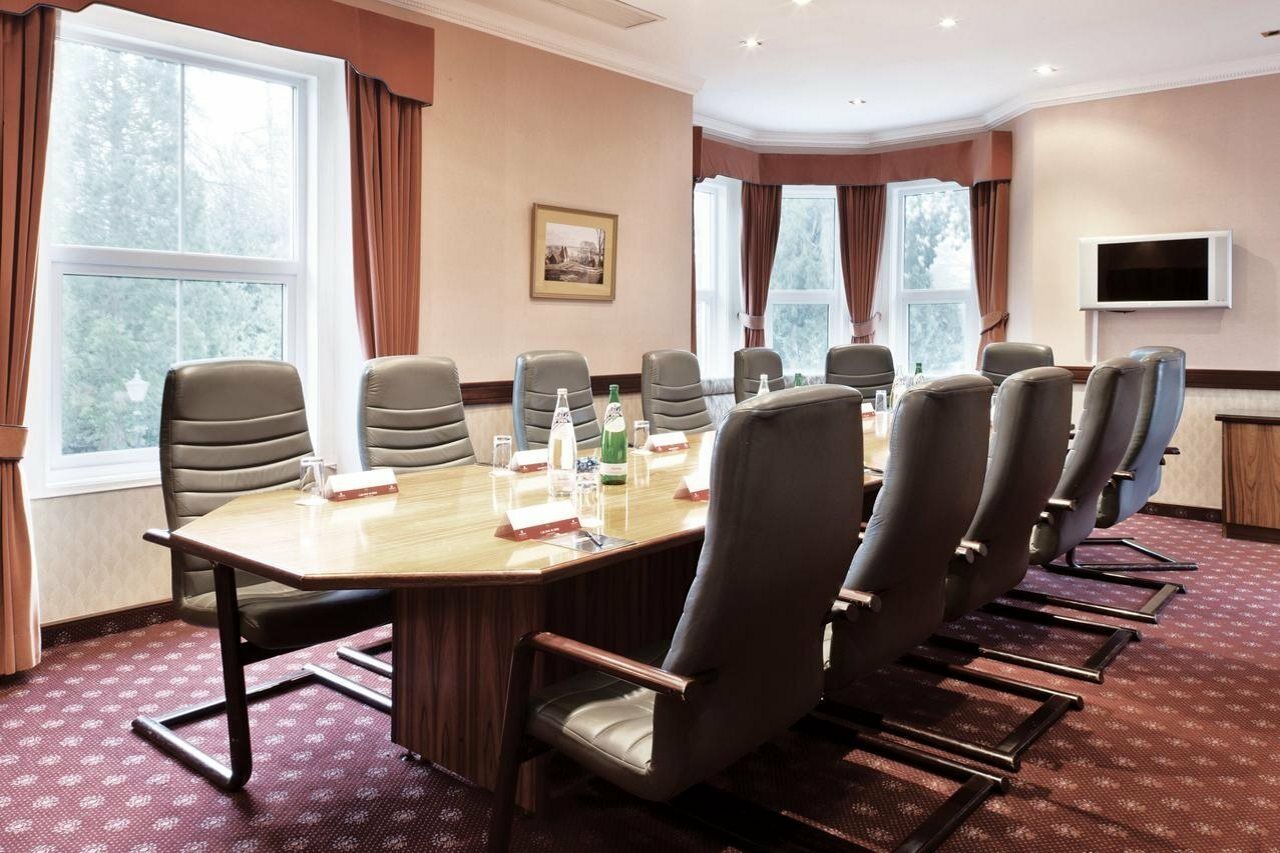 Copthorne Effingham Gatwick Hotel Esterno foto